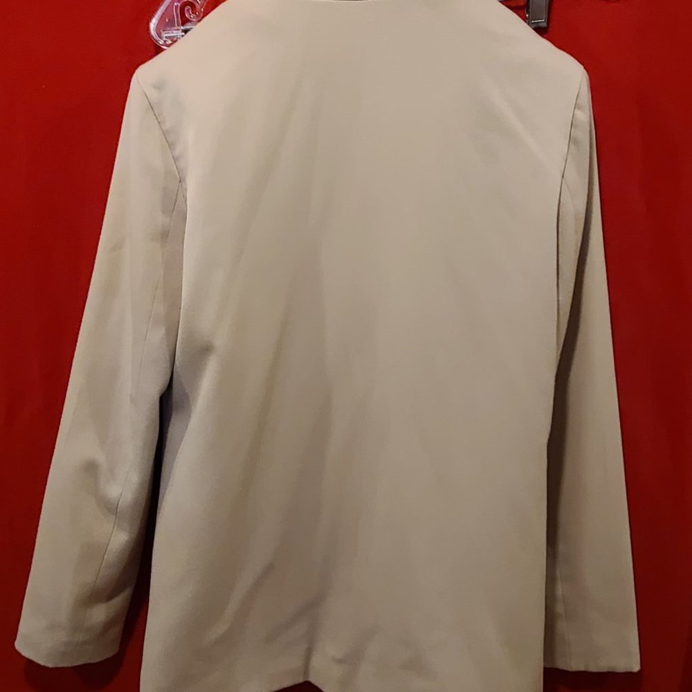 suit jacket - Picture 3 of 3